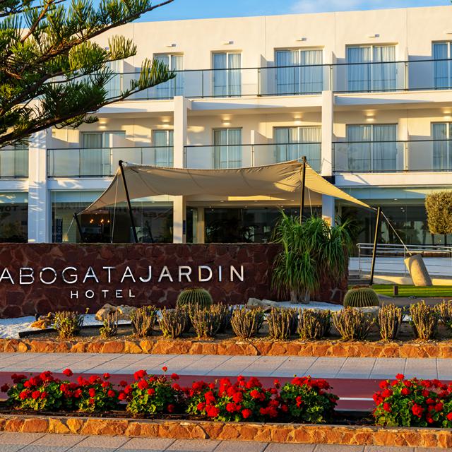 Hotel Cabogata Jardín
